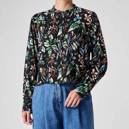 手軽なのにエレガント。毎日を支えるシャツ＆ブラウス