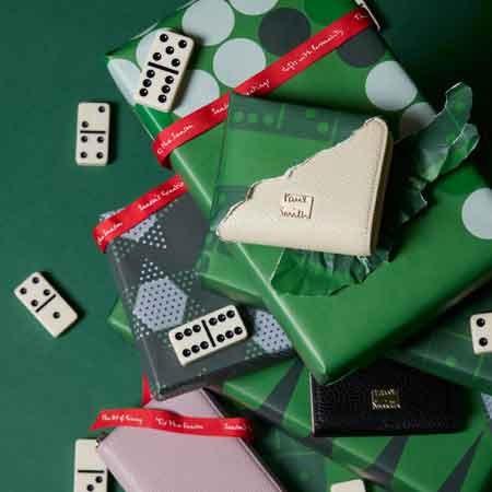 さりげない輝きが毎日を彩る。《メタル クロップド ロゴ》新作レザーグッズ