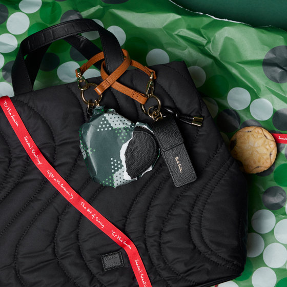 ギフトにもおすすめな、新作バッグ＆チャームコレクション | ONWARD