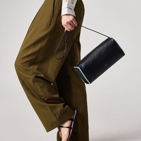 新作バッグで更新する、初夏のスタイル