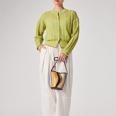 初夏のおしゃれに欠かせない軽羽織り