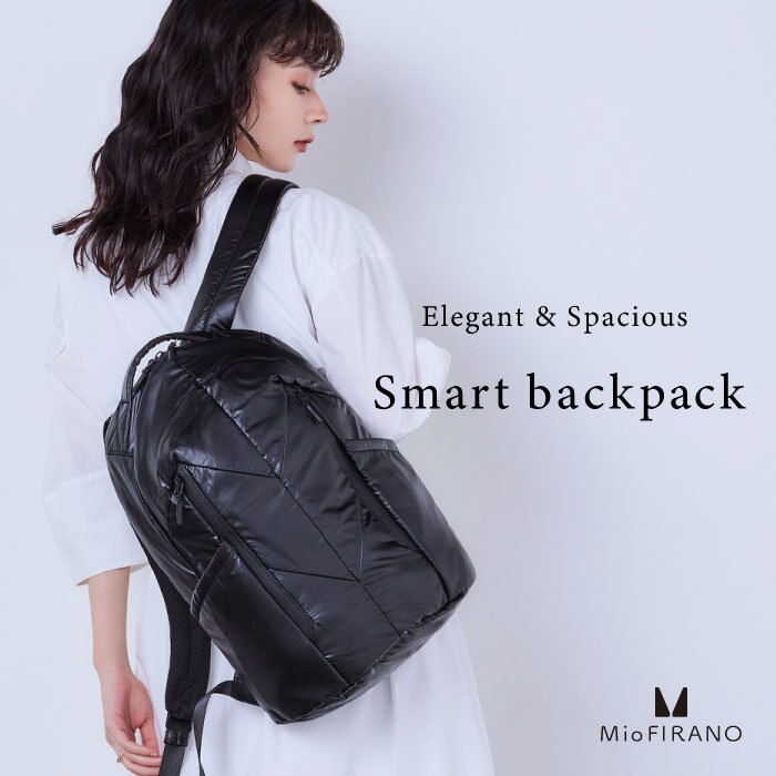 春の装いに馴染む。上品に持てる大容量リュック