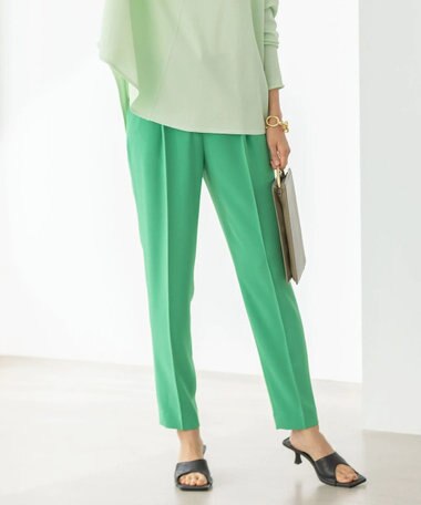 ICB 【人気のため新色追加・洗える】Naiaバックサテン テーパードパンツ