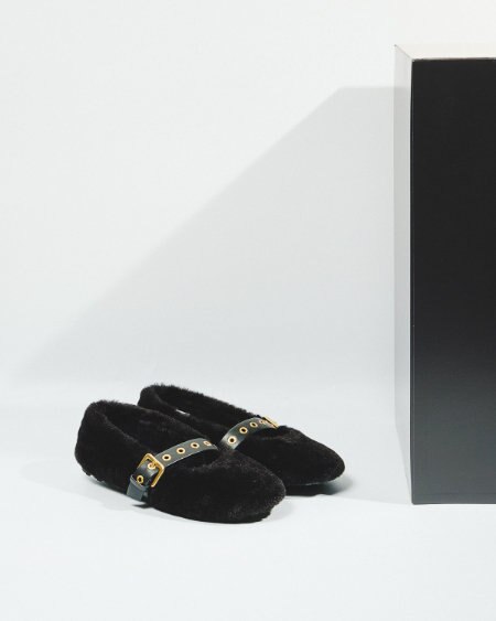 新作】大人かわいい“ふわもこ”ファーシューズが登場！ | ONWARD