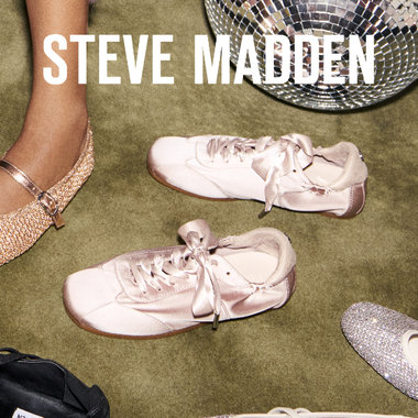 【NEW!!】特別な日に選ぶサテンスニーカー