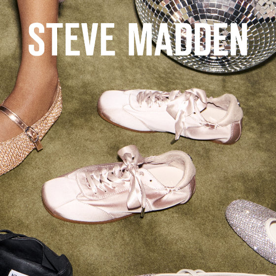 【NEW!!】特別な日に選ぶサテンスニーカー