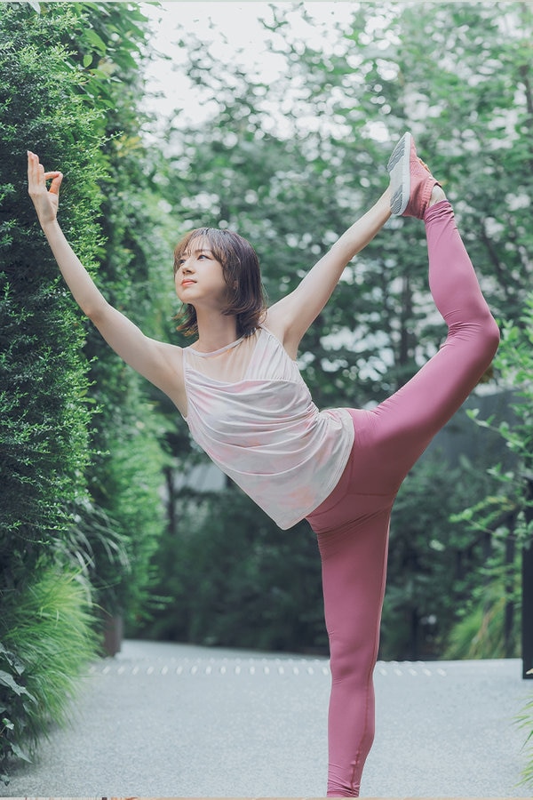 BALANCE NOTE PICK UP #08 C BASIC Leggings meets Mari Kamata