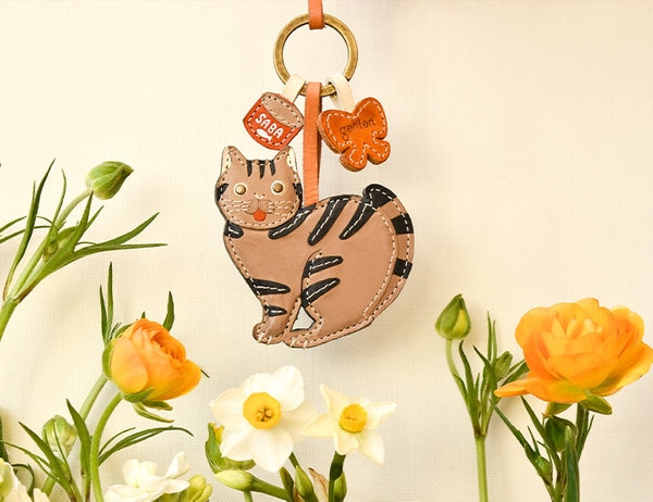 ☆サバトラ・猫・リボン・ジャンピング猫・チャーム☆ ☆サバトラ・猫・リボン・ジャンピング猫・チャーム