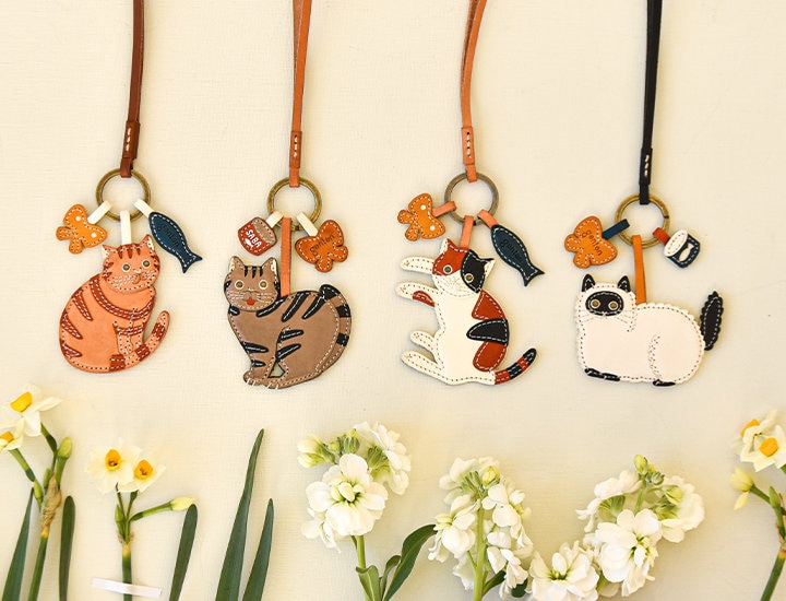 ☆サバトラ・猫・リボン・ジャンピング猫・チャーム☆