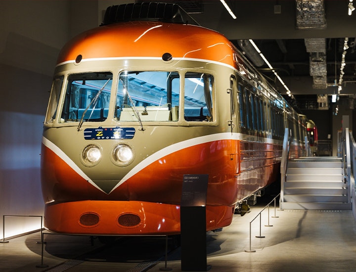 2/22猫の日に新作登場】サバトラとロマンスカーのチャーム | ONWARD