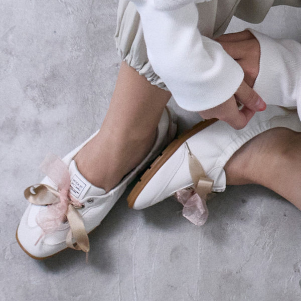 バレエスニーカー