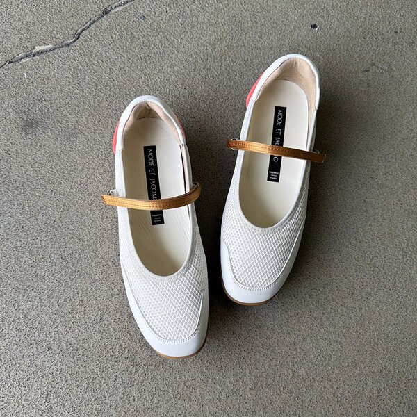ストラップバレエスニーカー