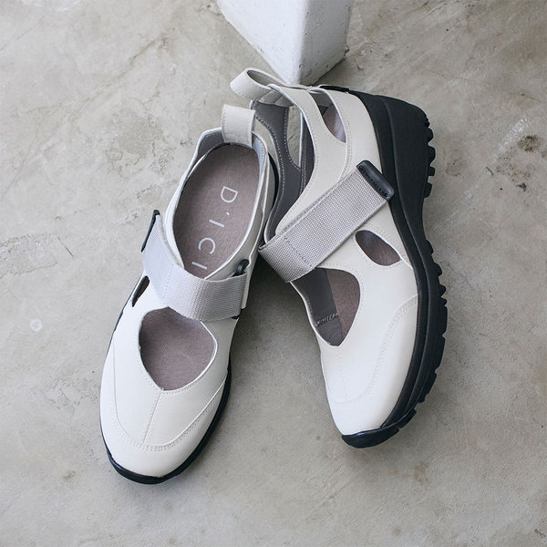 ワンストラップスニーカー