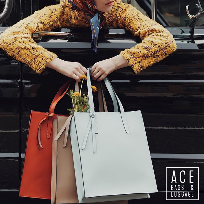 大人かわいいデザインがポイントのジュエルナローズ