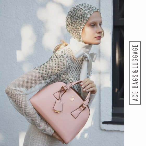 レディでクラシカルな3WAYハンドバッグ「Jewelna Rose メルク」