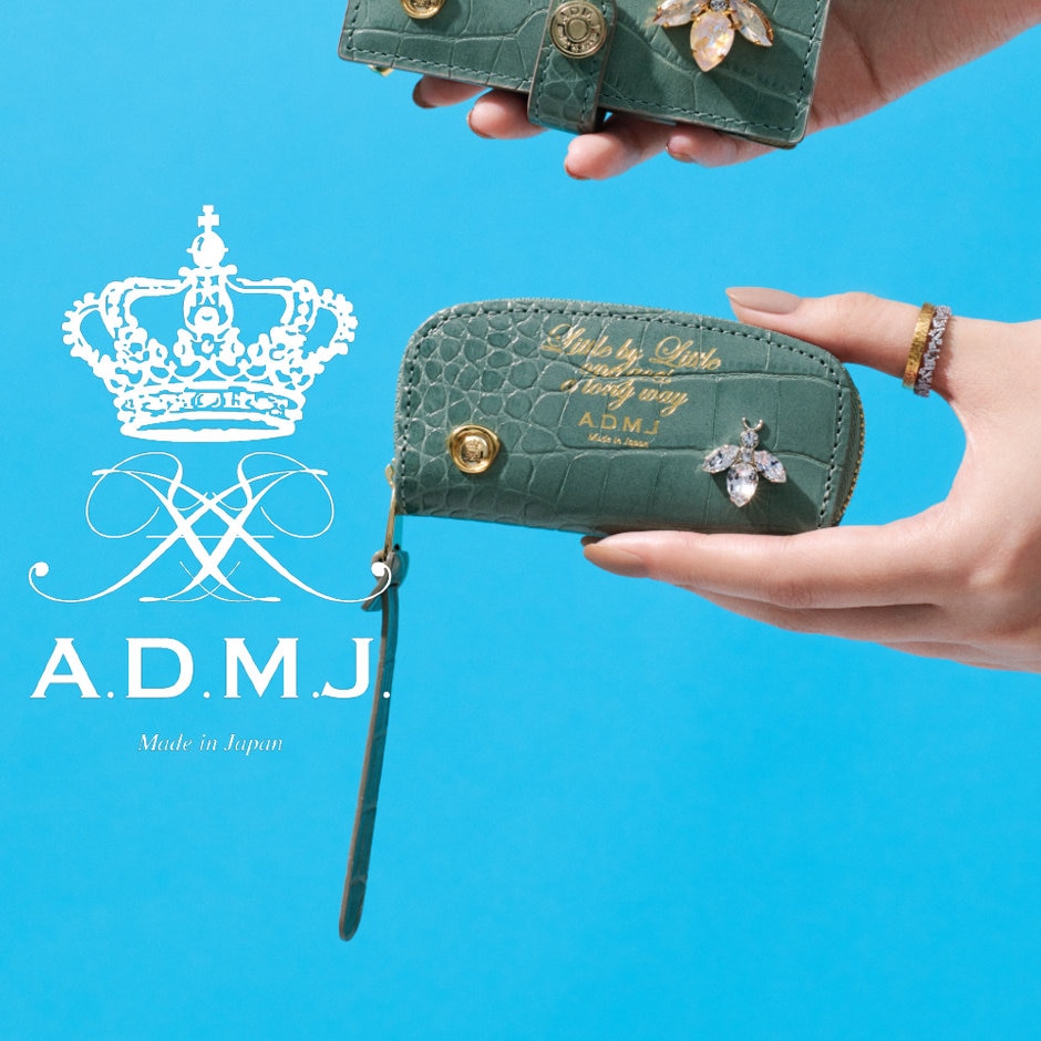 クリスタルBeeを携えたコインケース | ONWARD CROSSET | ファッション