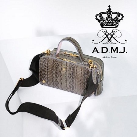 スネークレザーウォレットバッグ 待望の再入荷