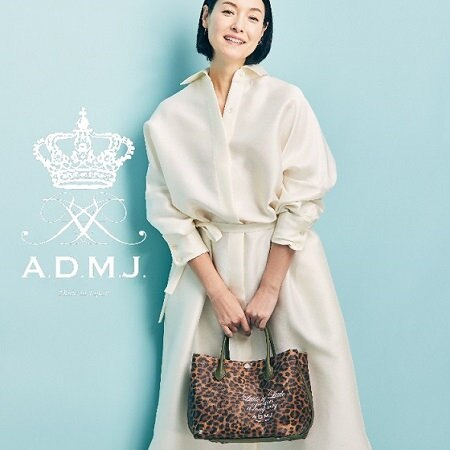 カジュアルスタイルなのに上品見え パワージェット トートバッグ