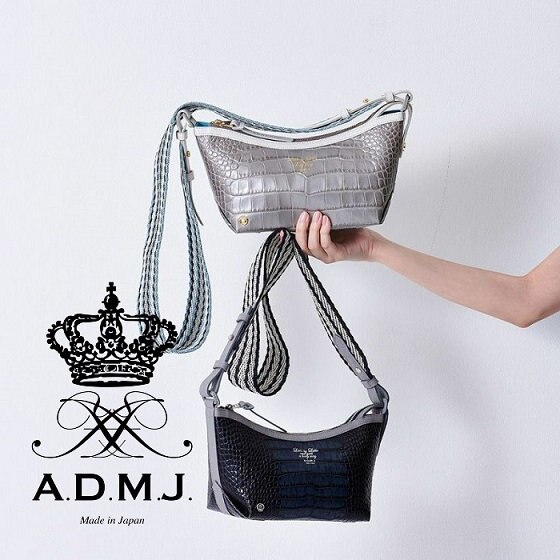 【新品・未使用】ADMJ クロコ型押し スワロ付スクエアショルダーバッグ A.D.M.J. - 【新品・未使用】ADMJ クロコ型押し スワロ付スクエア
