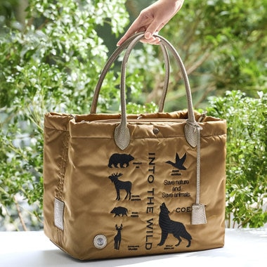 【NEW】2サイズ展開！撥水性が認められた高密度ナイロンで仕立てたキューブトート。