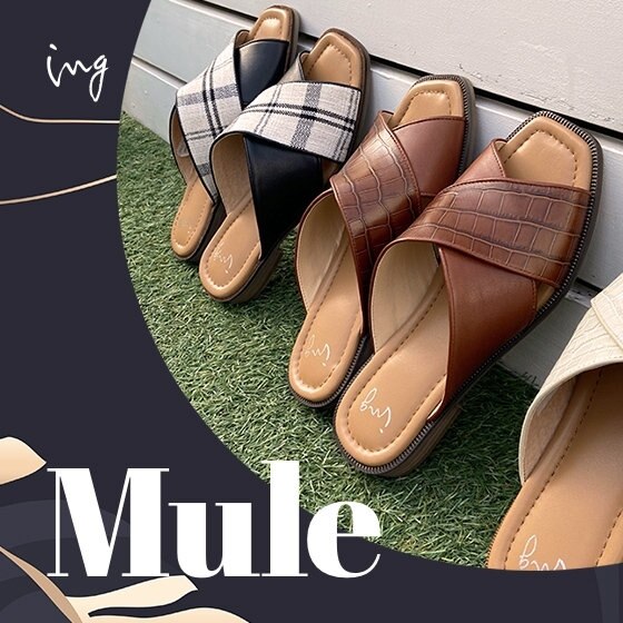 抜け感漂うミュールサンダル