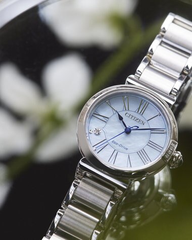 CITIZEN 【シチズン エル】きらめくダイヤモンドのアクセントが華やぐジュエリーのような腕時計 広告モデル
