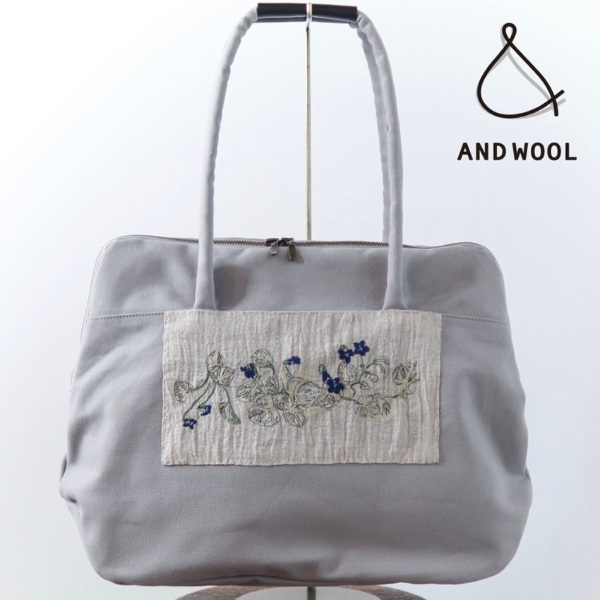 この夏の小旅行にも使えます!!【2022年新作人気のスミレの押し花刺繍バッグ】大容量でも見た目はすっきりコンパクト