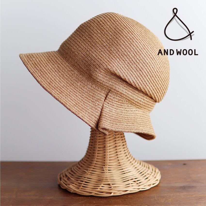 「アシンメトリーのデザイン」でおしゃれ感の中にかわいらしさを表現【サイドにタックが入った帽子】※在庫残りベージュのみ