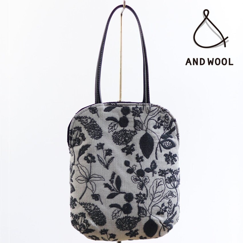 【グレーのみ再入荷!!】人気のテキスタイル「筆記帳刺繍のミニバッグ」※ベージュは再入荷後、即完売になりました。