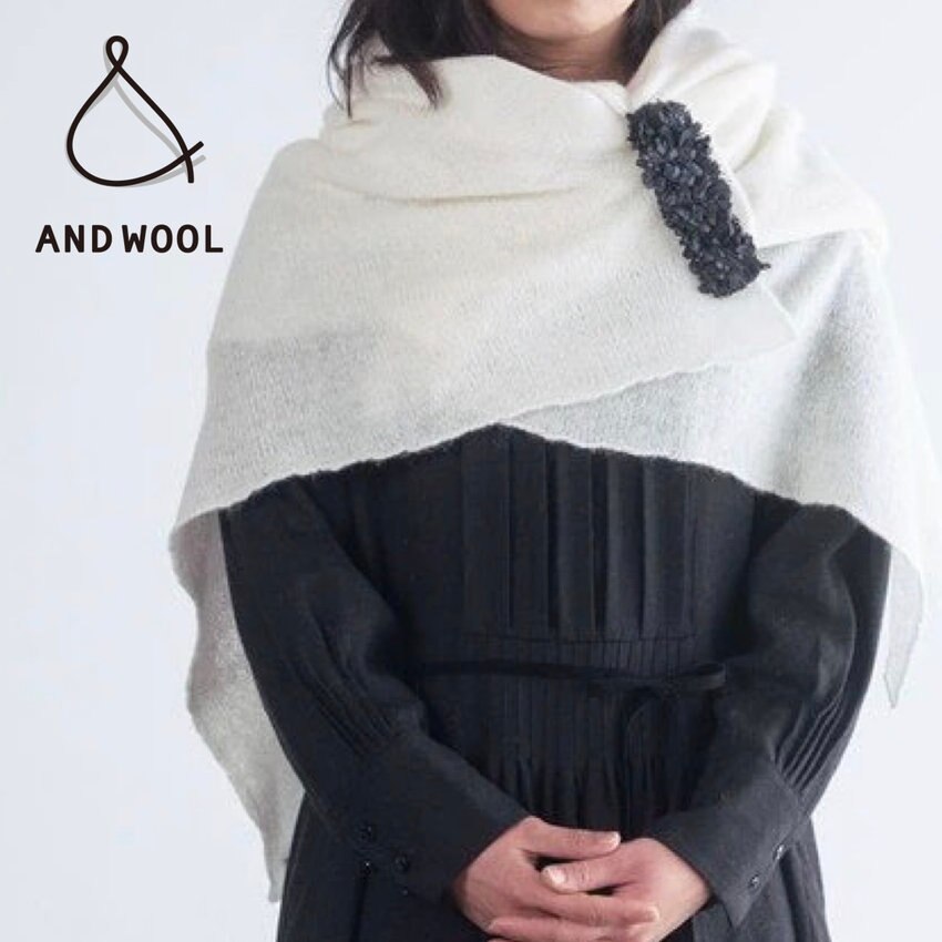 「主張しすぎない」個性を演出する上質で品の感じられるアイテム【フラワーブーケのブローチ】秋冬の装いのアクセントに