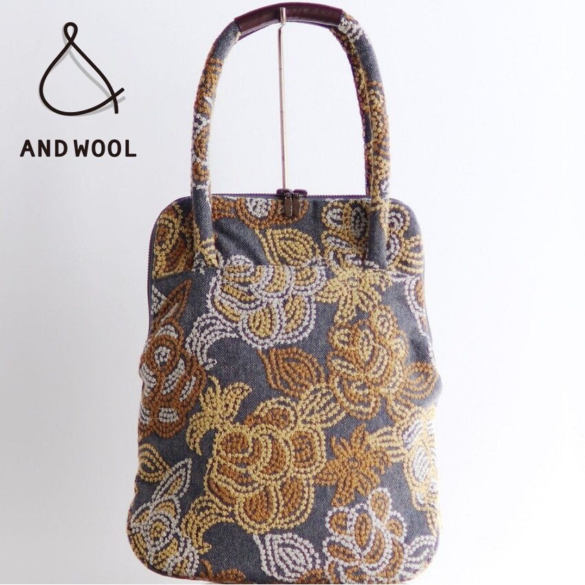 【数量限定再入荷!!】遠くからでも目を惹くワンランク上の高級感と上品さ「豊かな表情のノット刺繍バッグ」