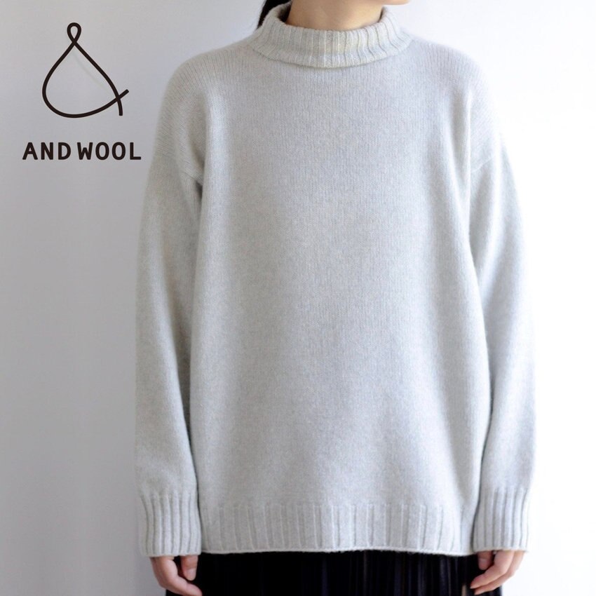 【予約生産品】手編み機で1枚1枚編み上げる「ホワイトカシミヤ100%のセーター」特別な1着としてぜひどうぞ