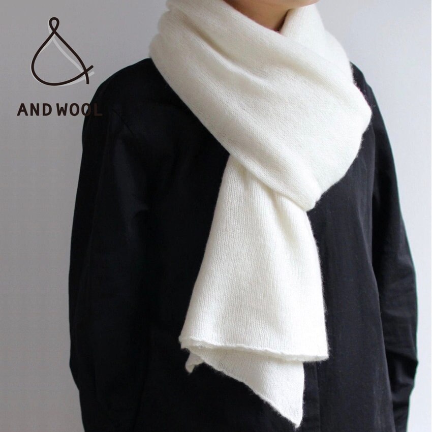 高品質な【ホワイトカシミヤ100%のストール】手編み機で1枚1枚仕上げました「クリスマスギフト」はどうぞお早めに!!