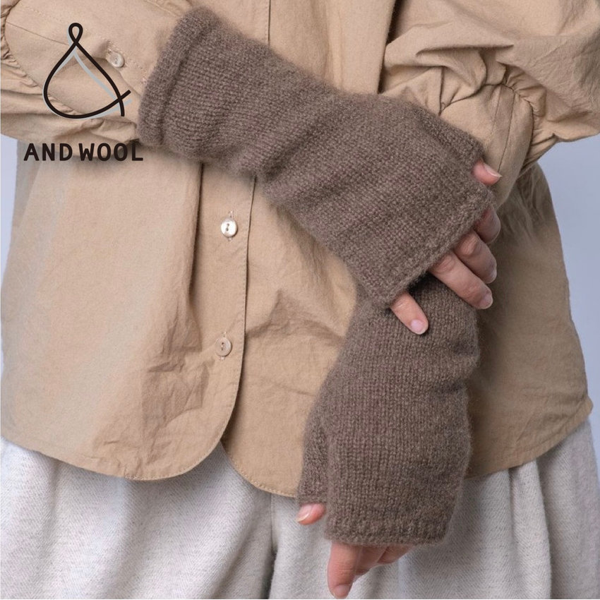 「もっちりとして」やわらかくあたたかい【ヤク100%のニット手袋】ブラウン・ダークブラウン・グレーの3色展開です