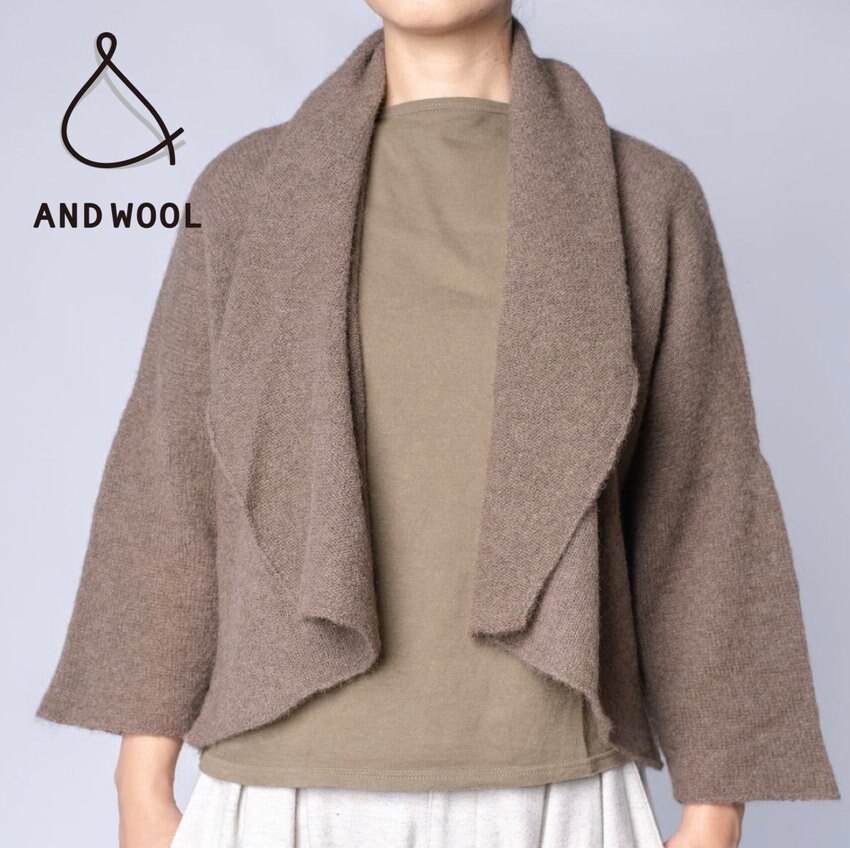 「カジュアルシーンにもオフィスシーンにも」高い技術をもつニット職人が1枚1枚編み上げる【ヤク100%のニットボレロ】