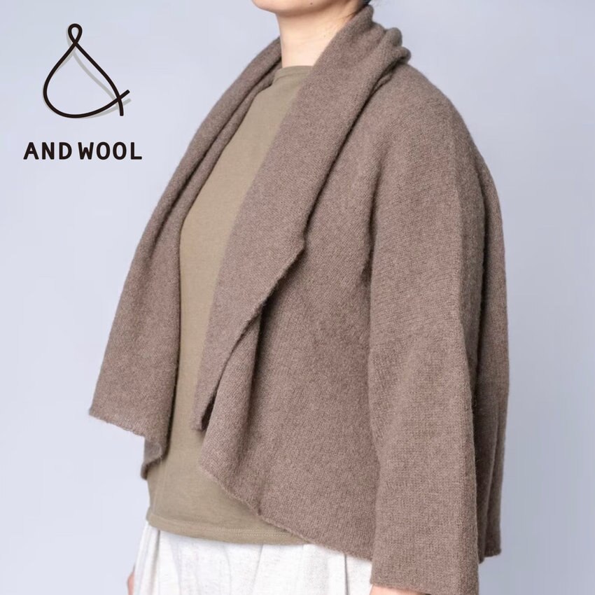 「カジュアルシーンにもオフィスシーンにも」高い技術をもつニット職人が1枚1枚編み上げる【ヤク100%のニットボレロ】