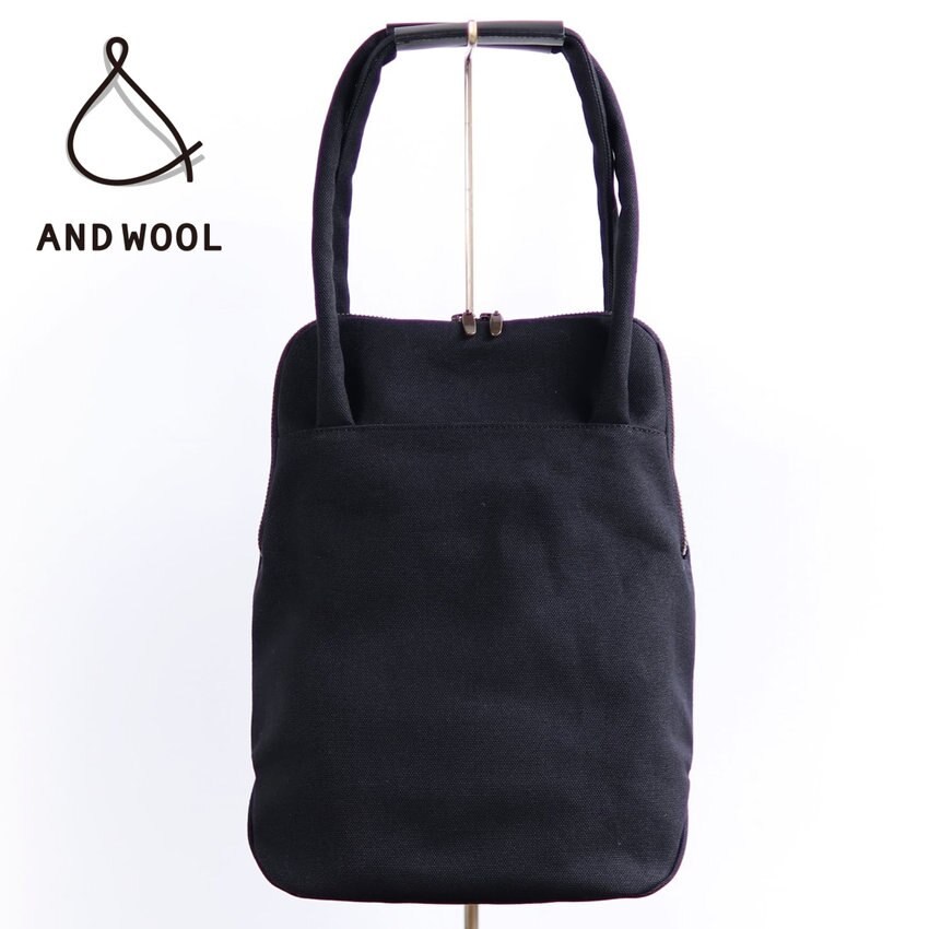 【再入荷しました!!】A4サイズが入る大容量でも見た目はすっきりコンパクト「帆布のショルダーバッグ」