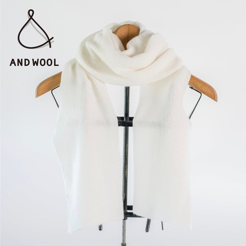 【ホワイトカシミヤ100%のストール】ちょうどいいサイズ感で巻き方いろいろ細巾タイプ「春のお出かけ」にぜひどうぞ!!