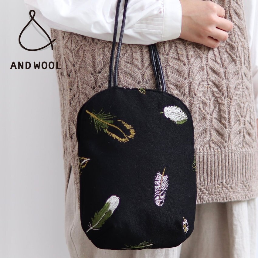 【再入荷!!ただいま全カラー在庫あります!!】上品で控えめな印象ながら個性的な色使いで人気の「鳥の羽刺繍のミニバッグ」