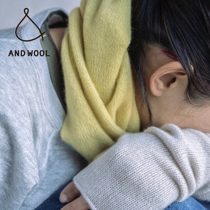 【春のお出かけにも室内着用にもおすすめ】今シーズン一番人気!!「ホワイトカシミヤ100%シリーズ」のスヌードタイプ