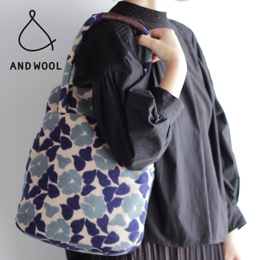 春の装いとの相性◎【椿刺繍のバッグ】可愛らしくクラシックな雰囲気のバッグで春のお出かけを「上品に華やかに」