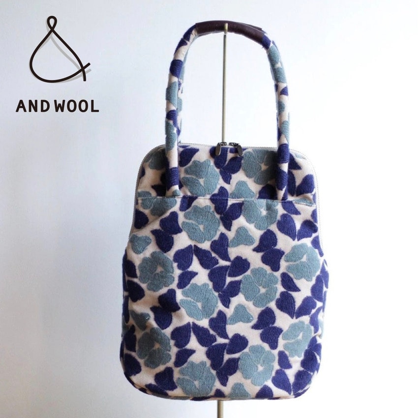 春の装いとの相性◎【椿刺繍のバッグ】可愛らしくクラシックな雰囲気のバッグで春のお出かけを「上品に華やかに」