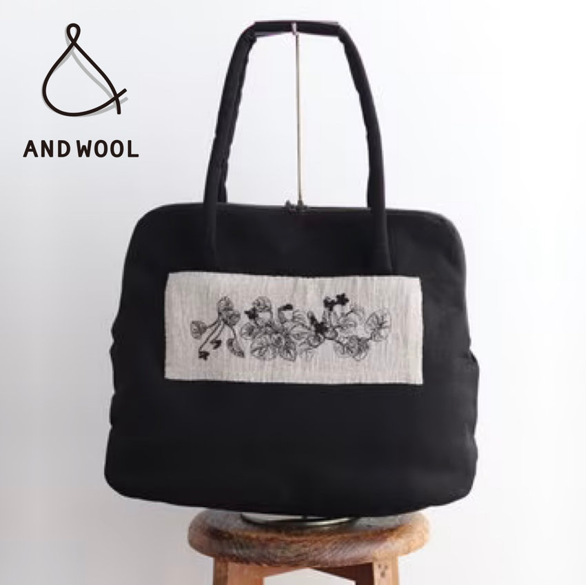 【大容量でも見た目はすっきりコンパクト】スマートでスタイリッシュな装いにおすすめ!!「スミレ押し花刺繍バッグ」