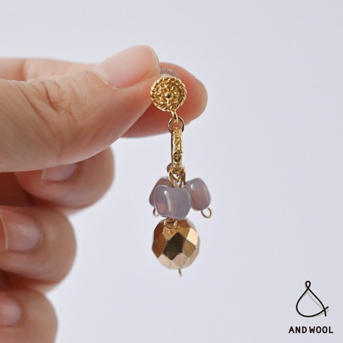 【AND WOOL お出かけ小物】毎日をちょっと特別にする、海外から仕入れたビーズで制作したハンドメイドのキラキラピアスたち