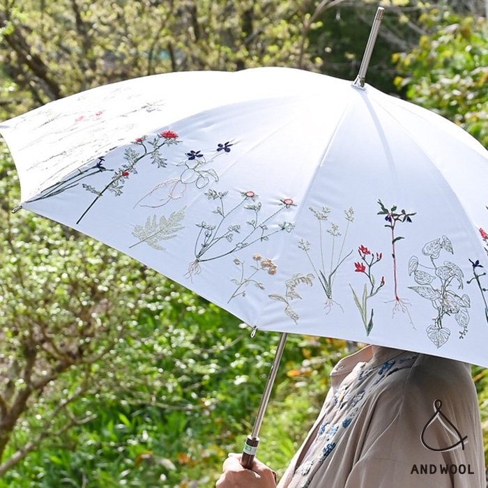 【AND WOOL 定番人気】UVカット率99%以上の一級遮光で安心、華やかな刺繍の晴雨兼用傘