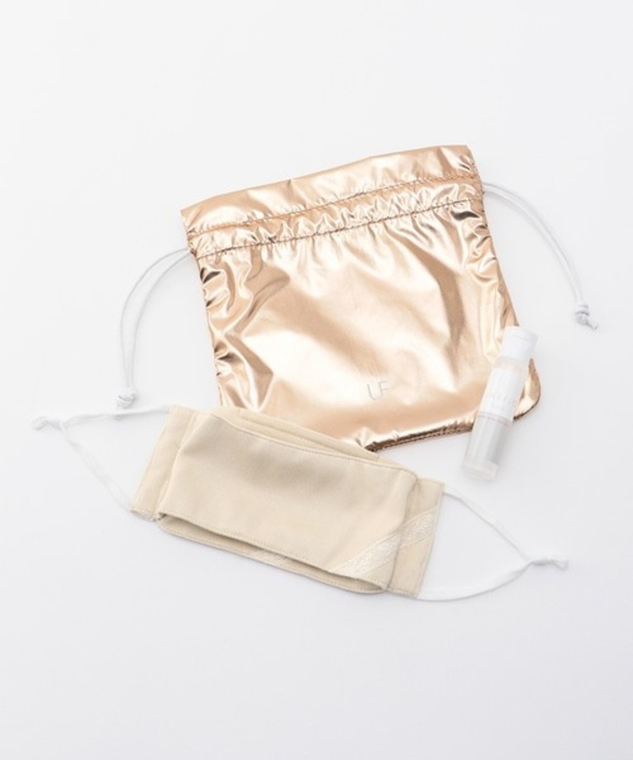 【自由区】ギフトにもオススメ！マスク/ハンドジェル/ポーチ ３点セット