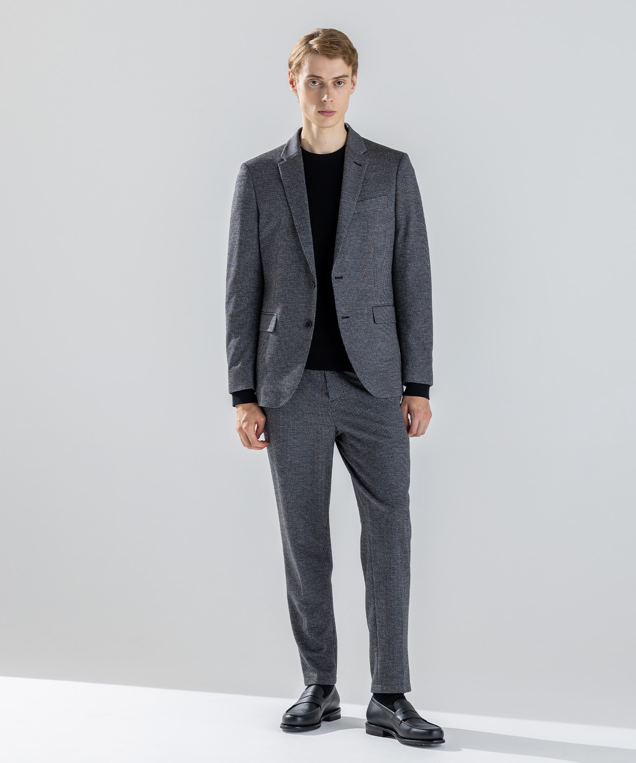 自由区 グレー セットアップスーツ 40 日本製 美品 オンワード樫山 自由区 グレー セットアップスーツ 40 日本製 美品 オンワード