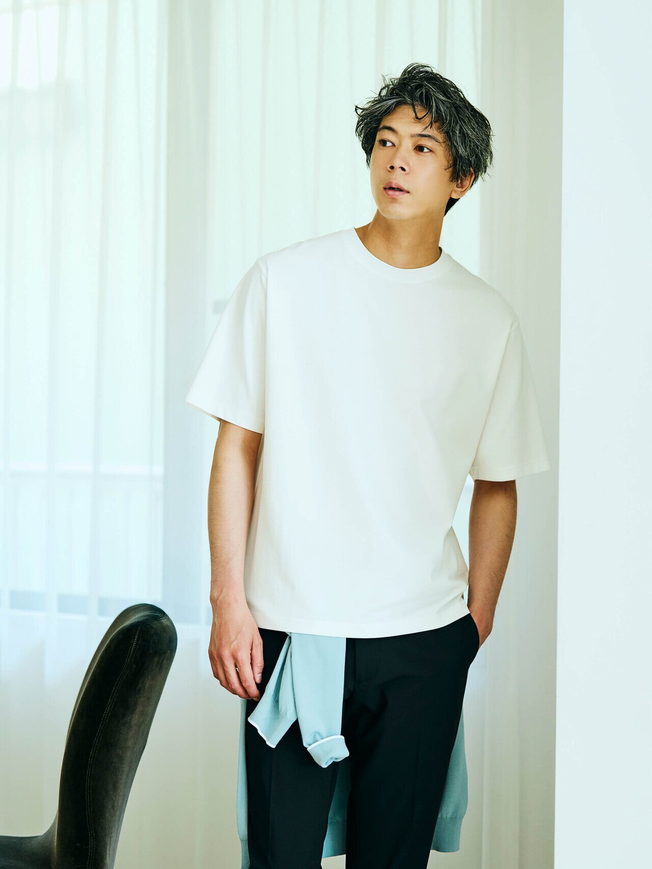 白のスマートストレッチTEE