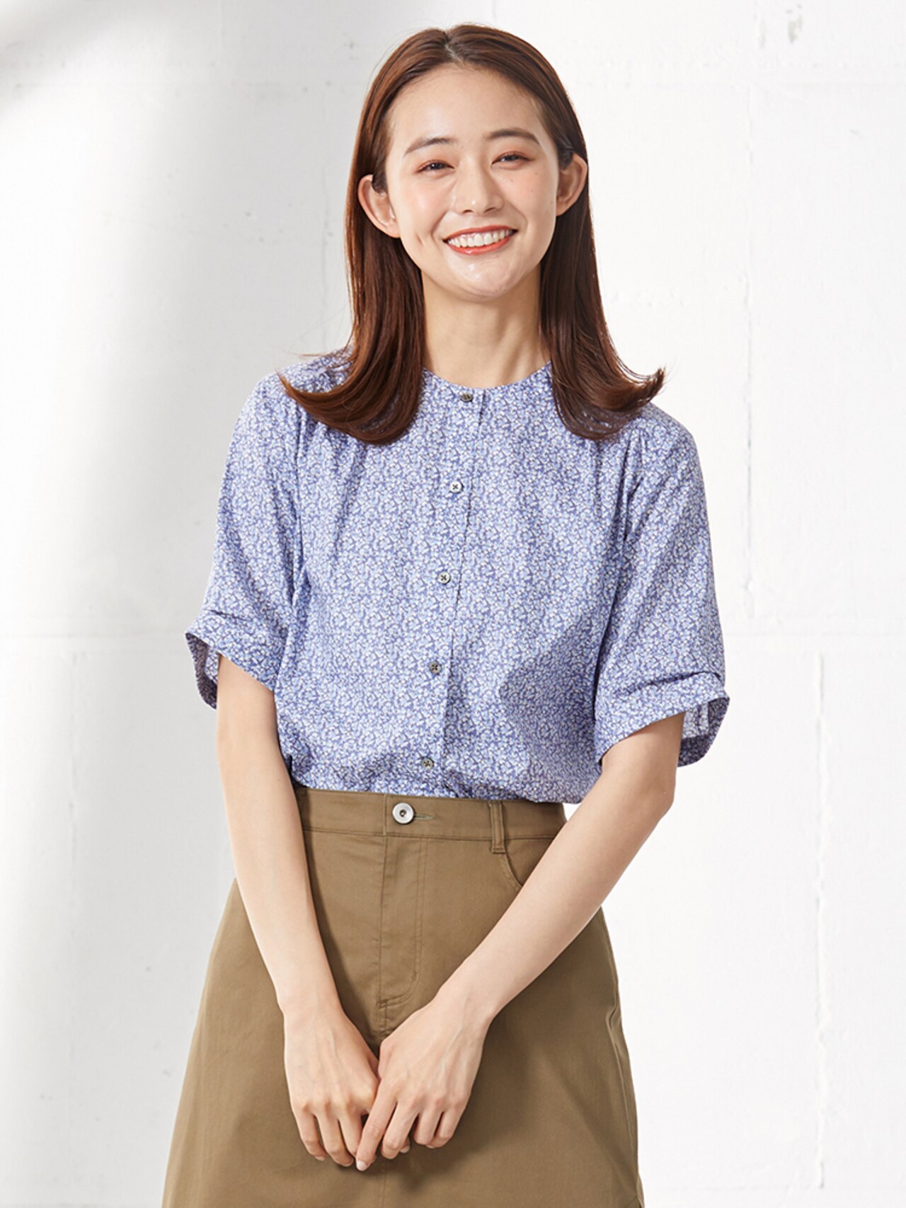 LIBERTY ノーカラーブラウス