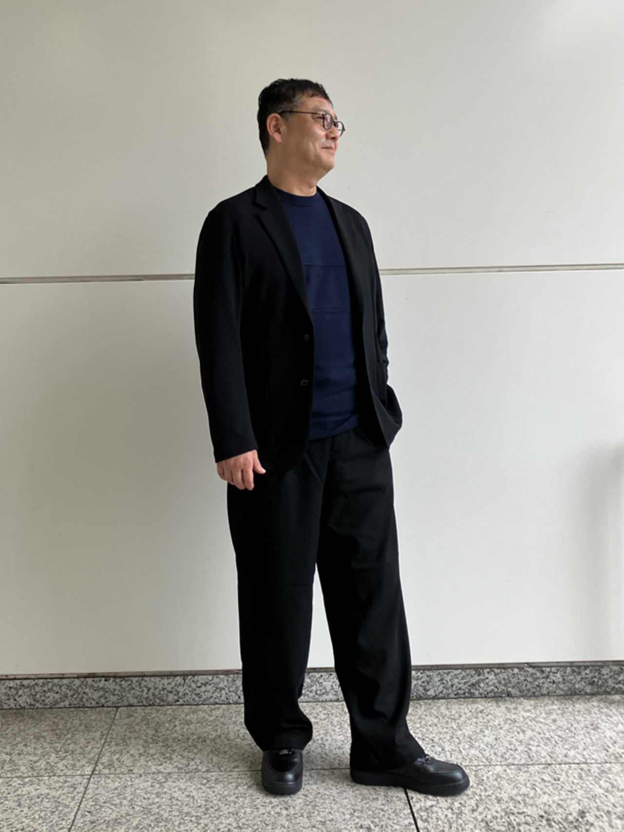 リラックスなセットアップのコーデ